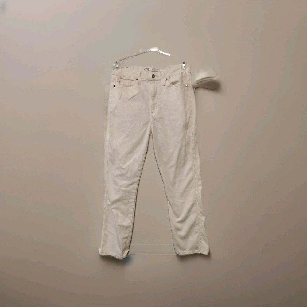 Levis Signature Heritage High Rise  Straight Jeans Sz 6 W28  Cream  NWOT